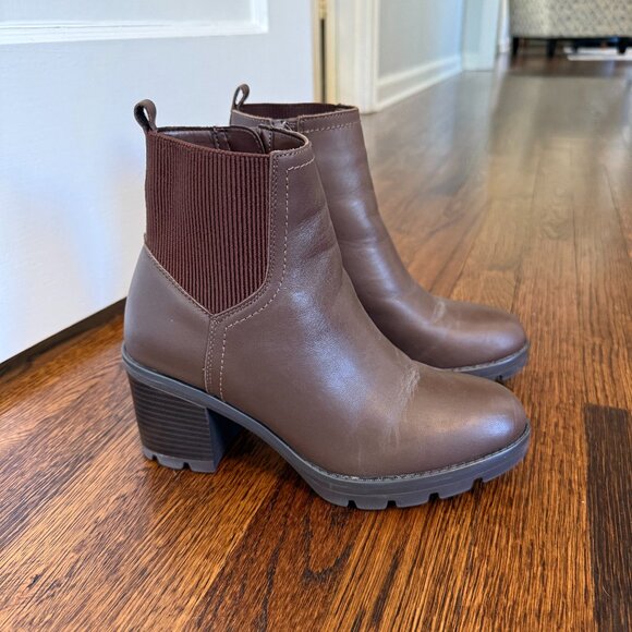 Naturalizer Verney Weatherproof Bootie, 6.5 - Picture 2 of 4